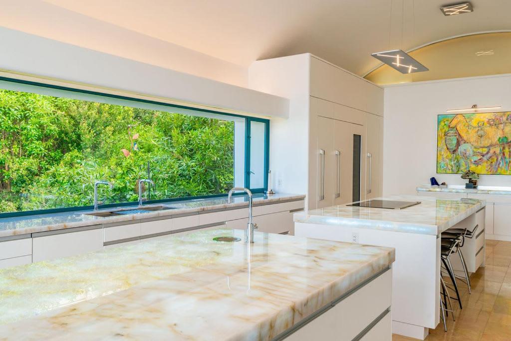 Architectural Masterpiece Overlooking La Jolla Holiday home